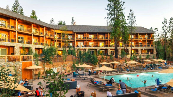 hotels near Yosemite