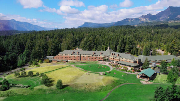 hotels near the Columbia River Gorge