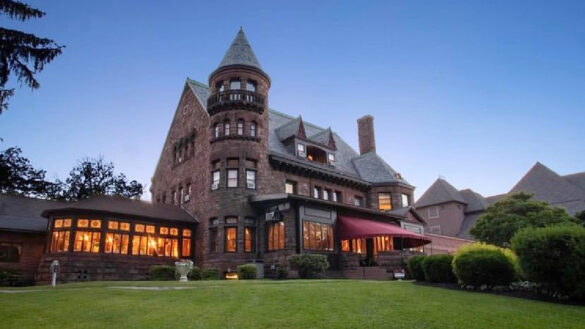 hotels in the Finger Lakes