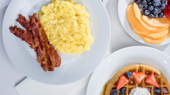 hotel chains with free breakfast