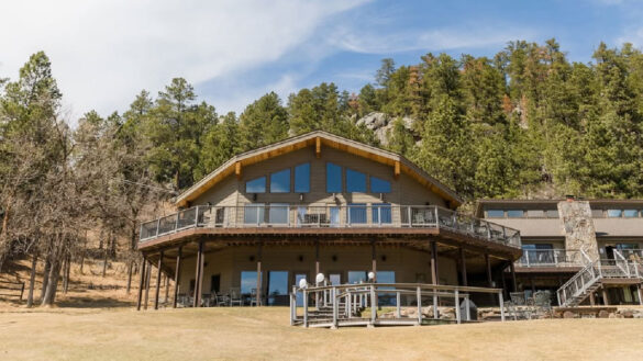 hotels near Mount Rushmore